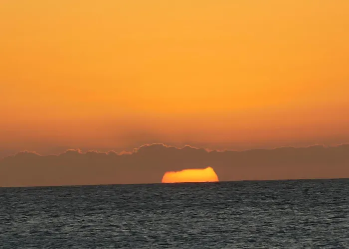 Апартаменты Ocean Breeze House Морро-дель-Хабле